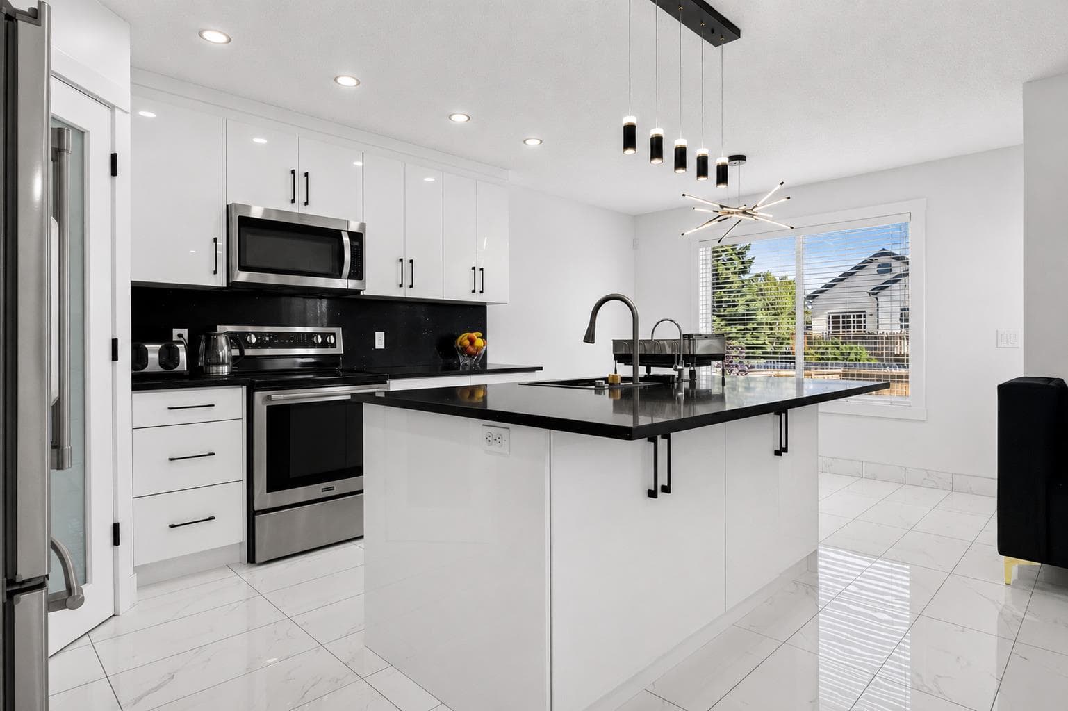 53 Martha's Place NE