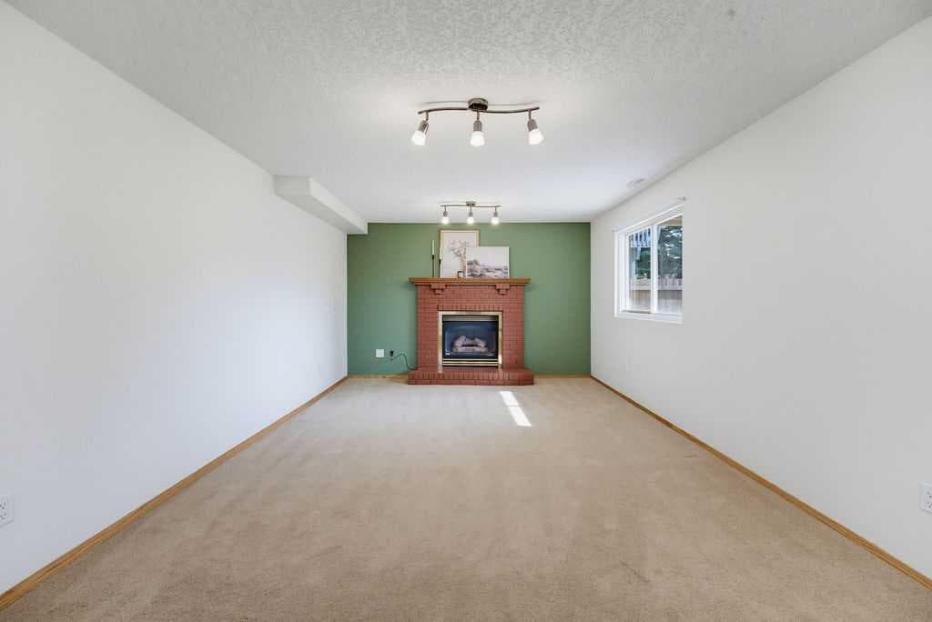 23 Hawksbrow Road NW