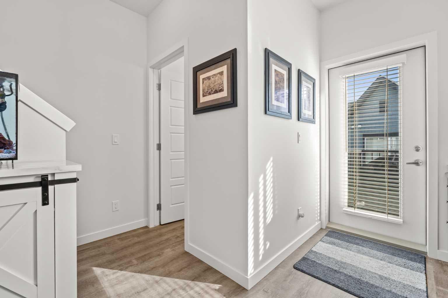 108, 75 Evanscrest Common NW