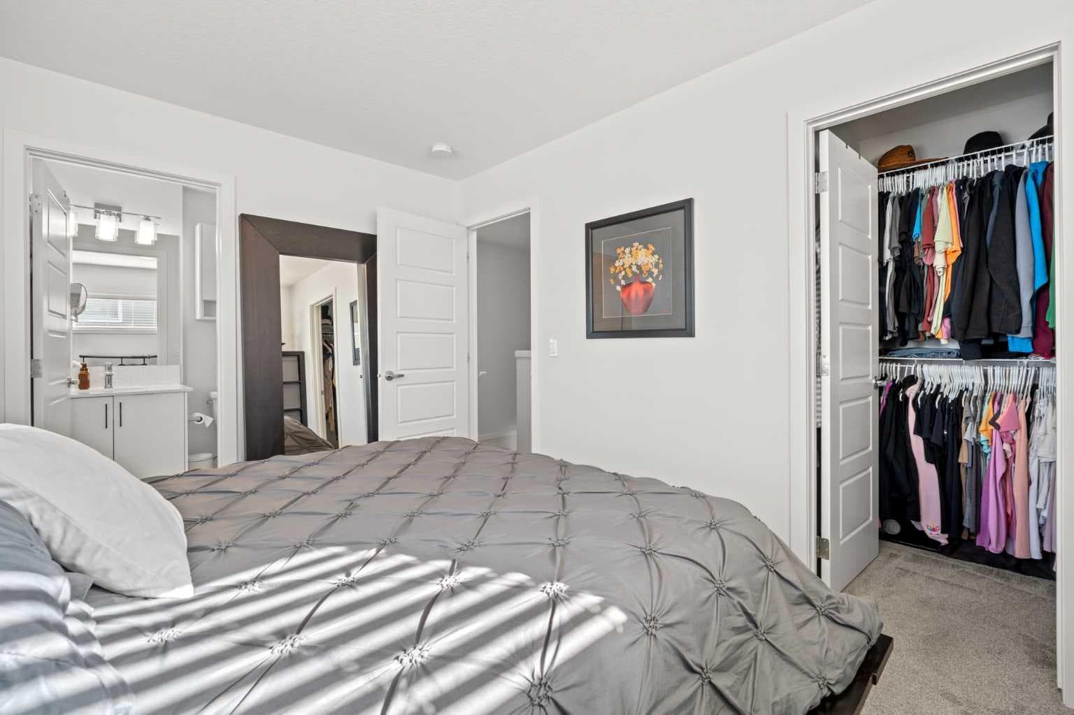 108, 75 Evanscrest Common NW