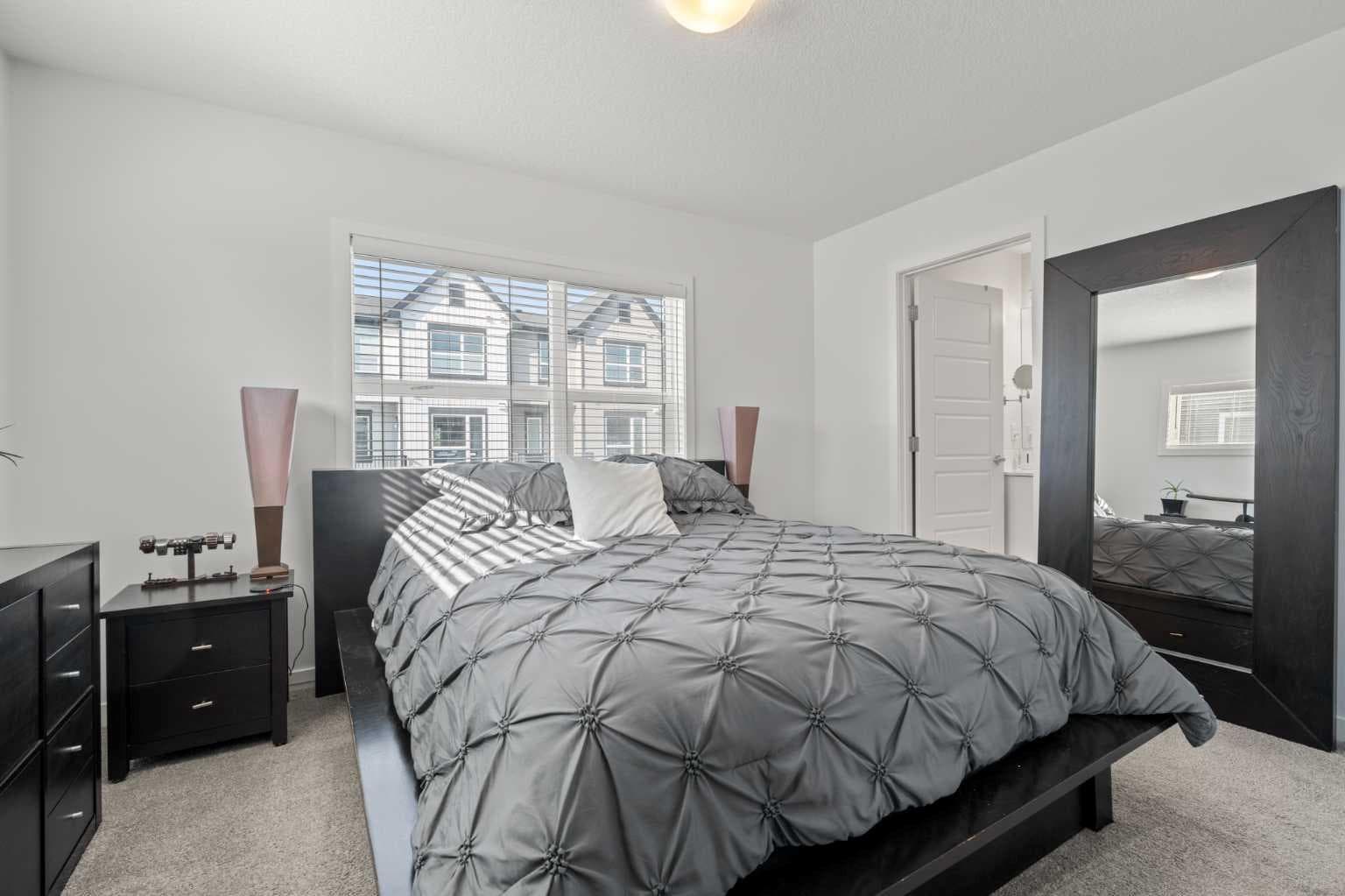108, 75 Evanscrest Common NW
