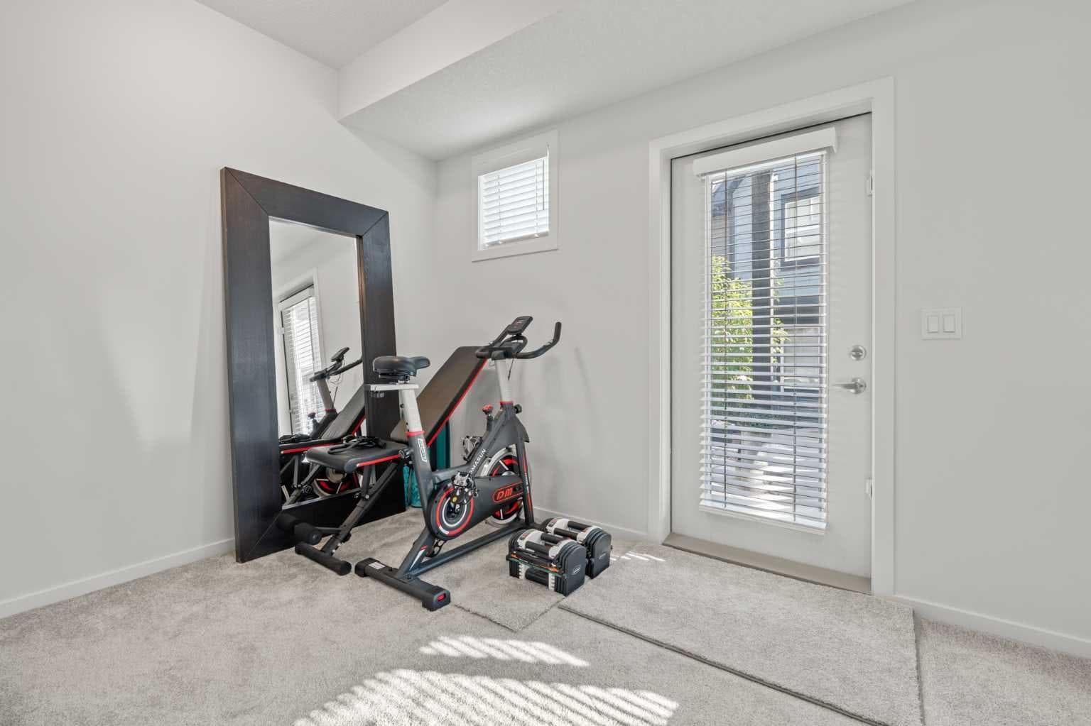 108, 75 Evanscrest Common NW