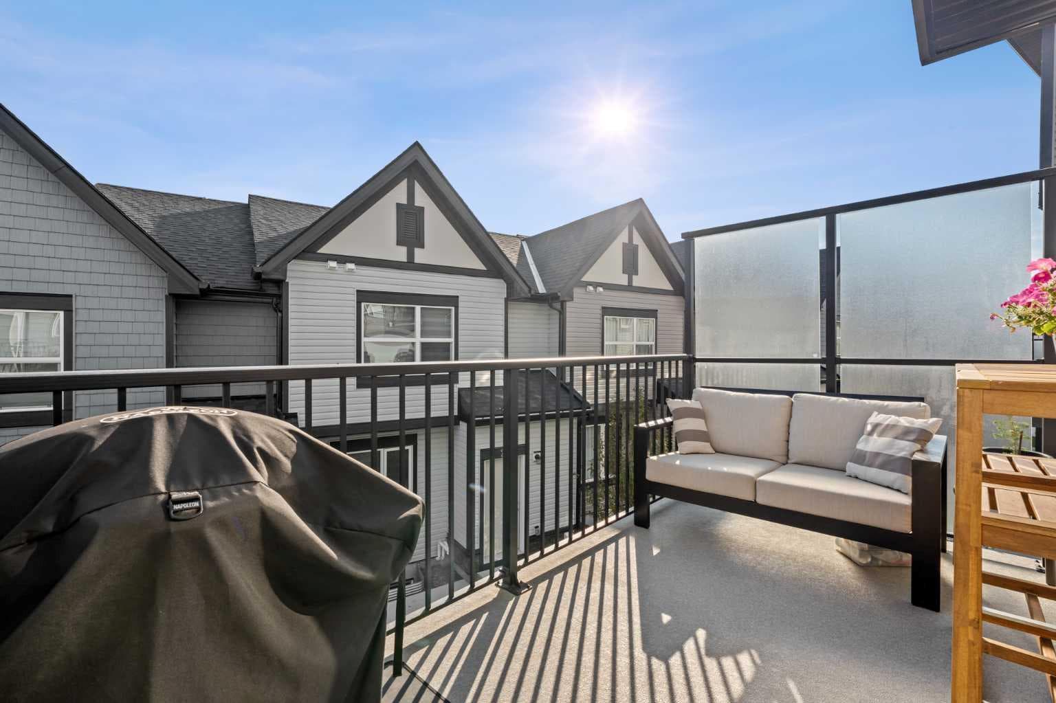 108, 75 Evanscrest Common NW
