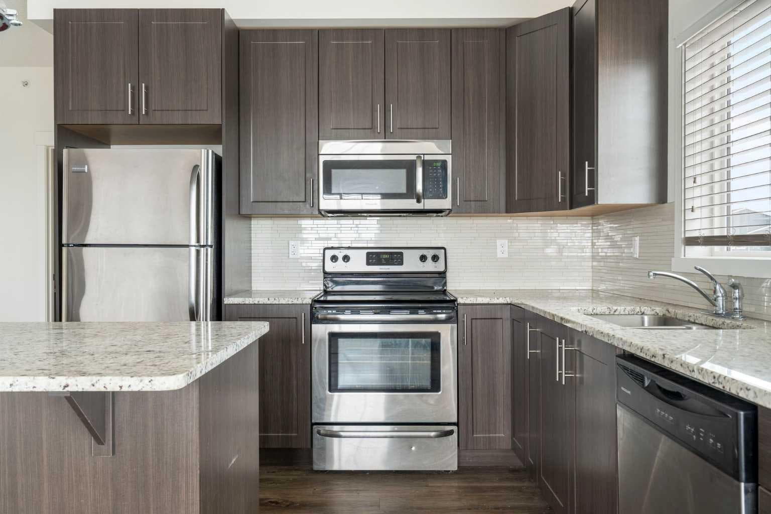 1411, 99 Copperstone Park SE