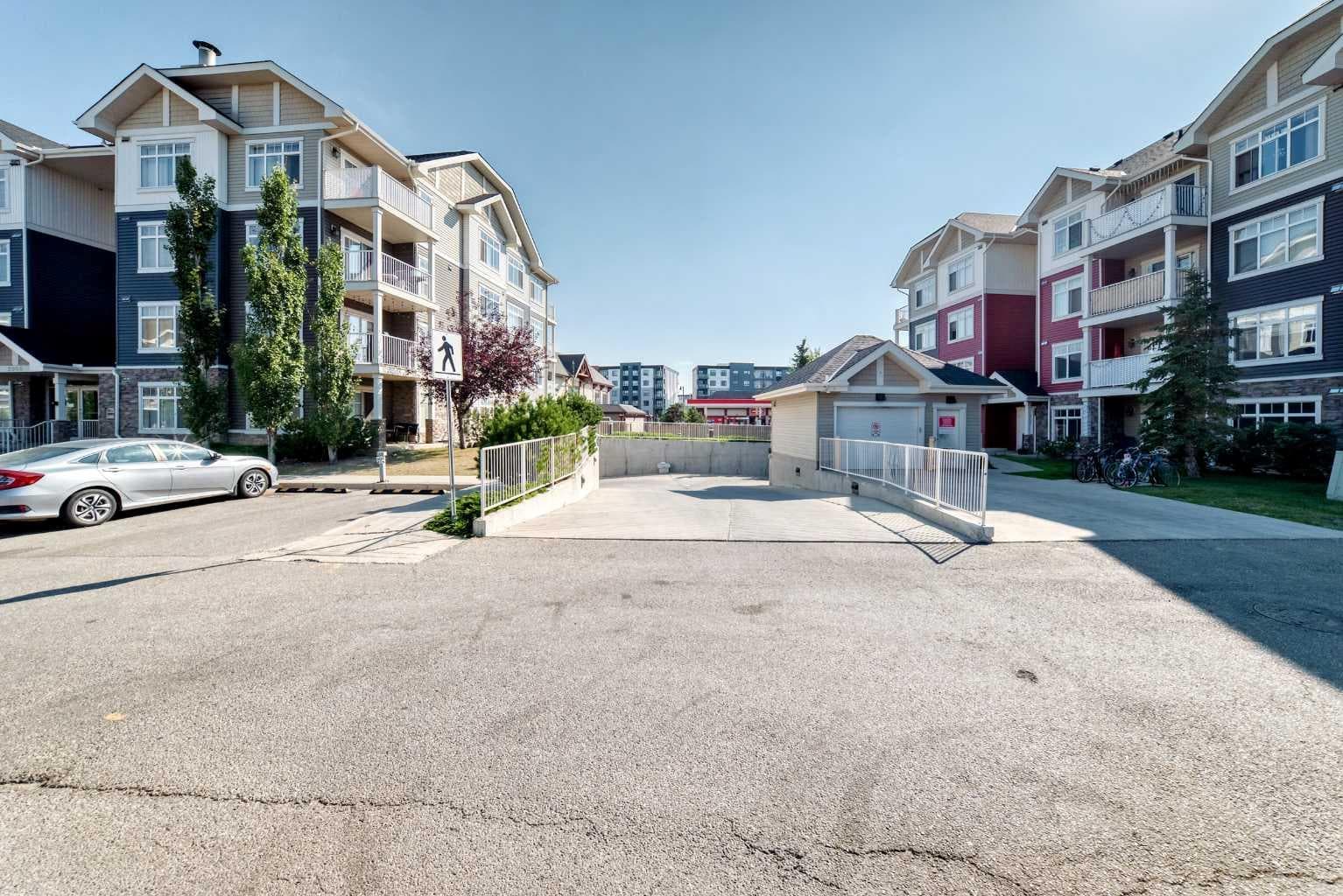 1106, 155 Skyview Ranch Way NE