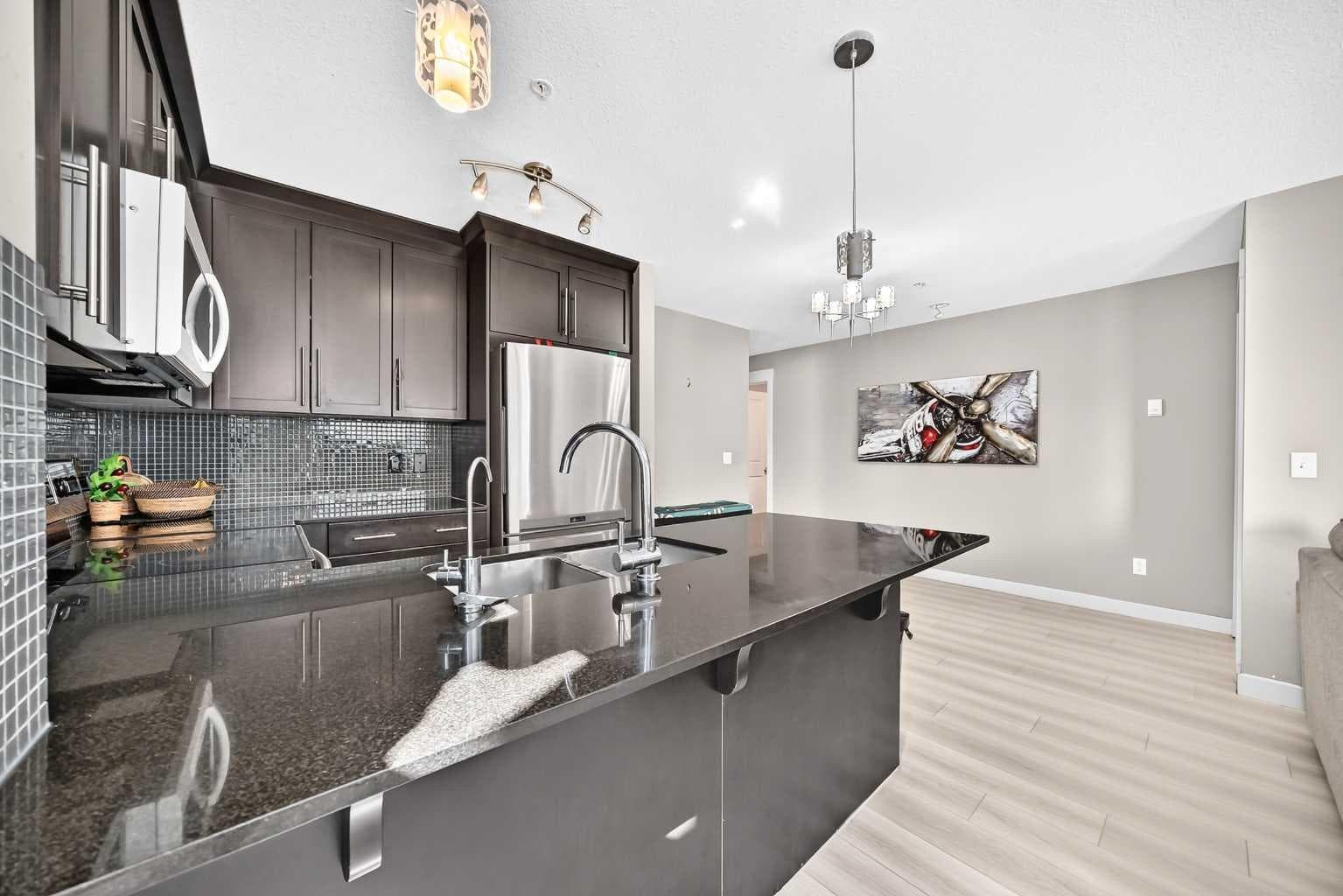 1106, 155 Skyview Ranch Way NE