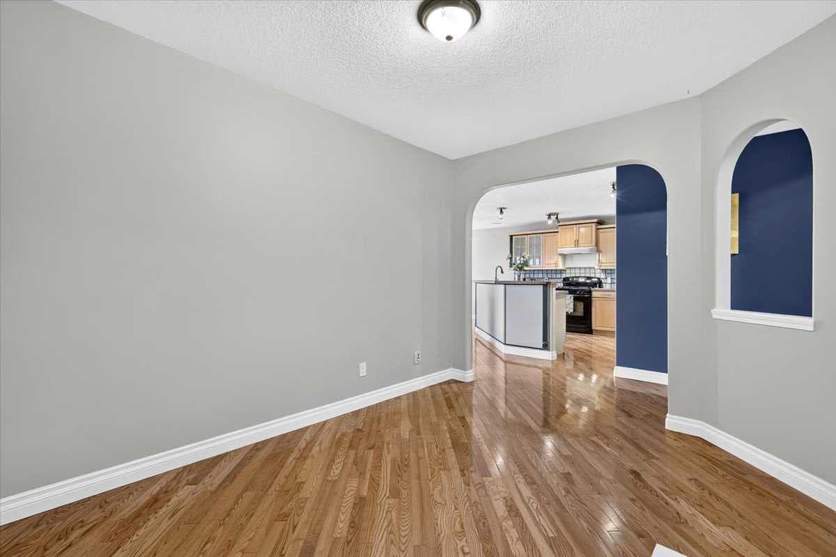 27 Arbour Stone Way NW