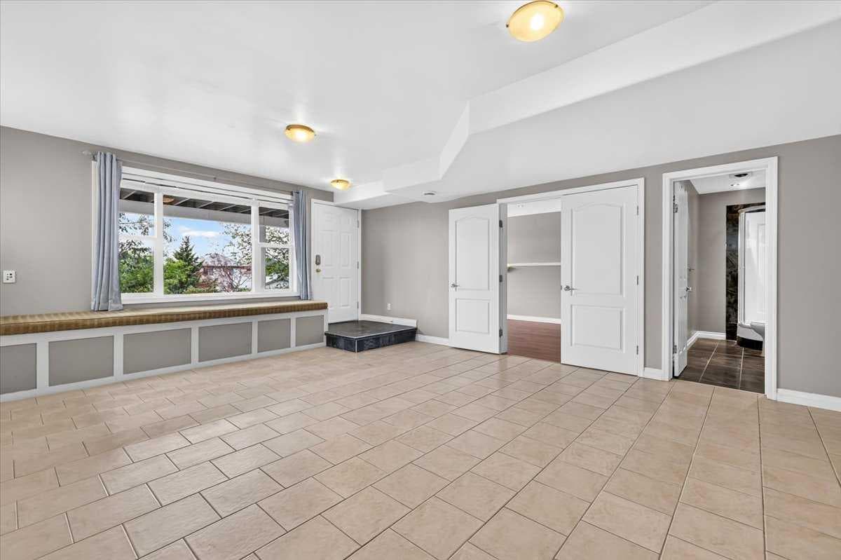 27 Arbour Stone Way NW