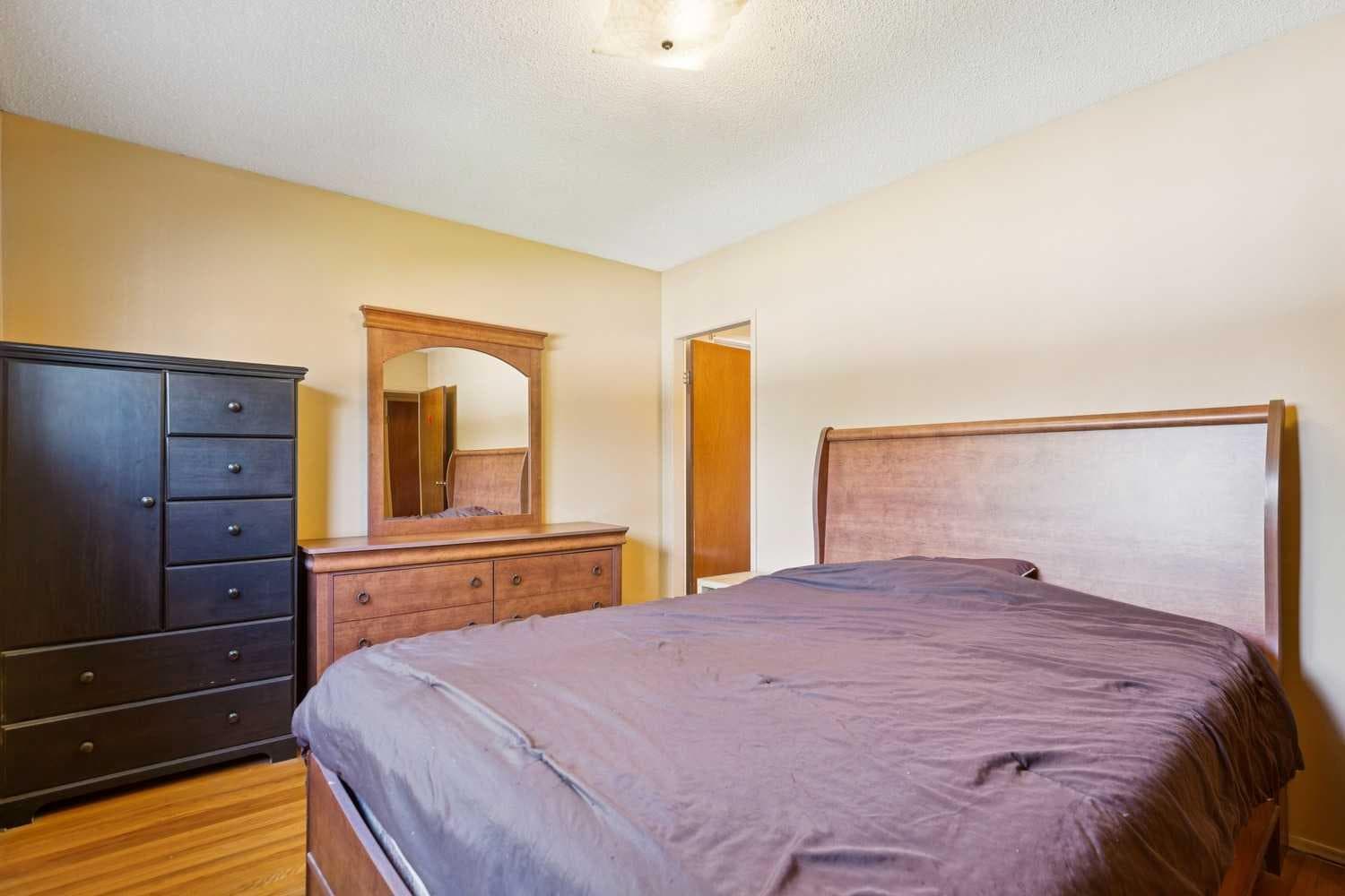 249 Wascana Crescent SE