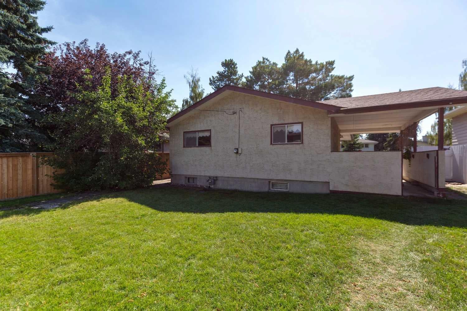 249 Wascana Crescent SE