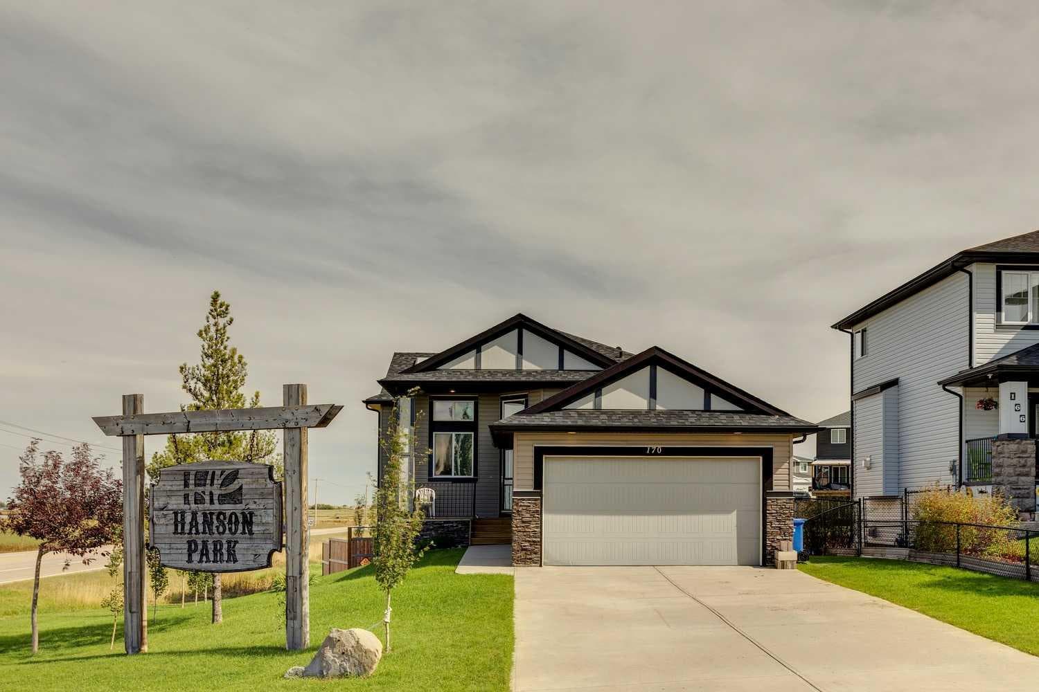 170 Hanson Drive NE