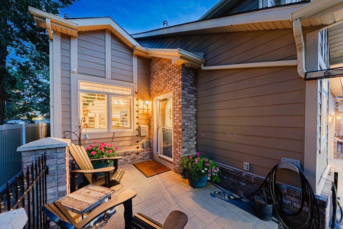 10 Varsity Estates Park NW