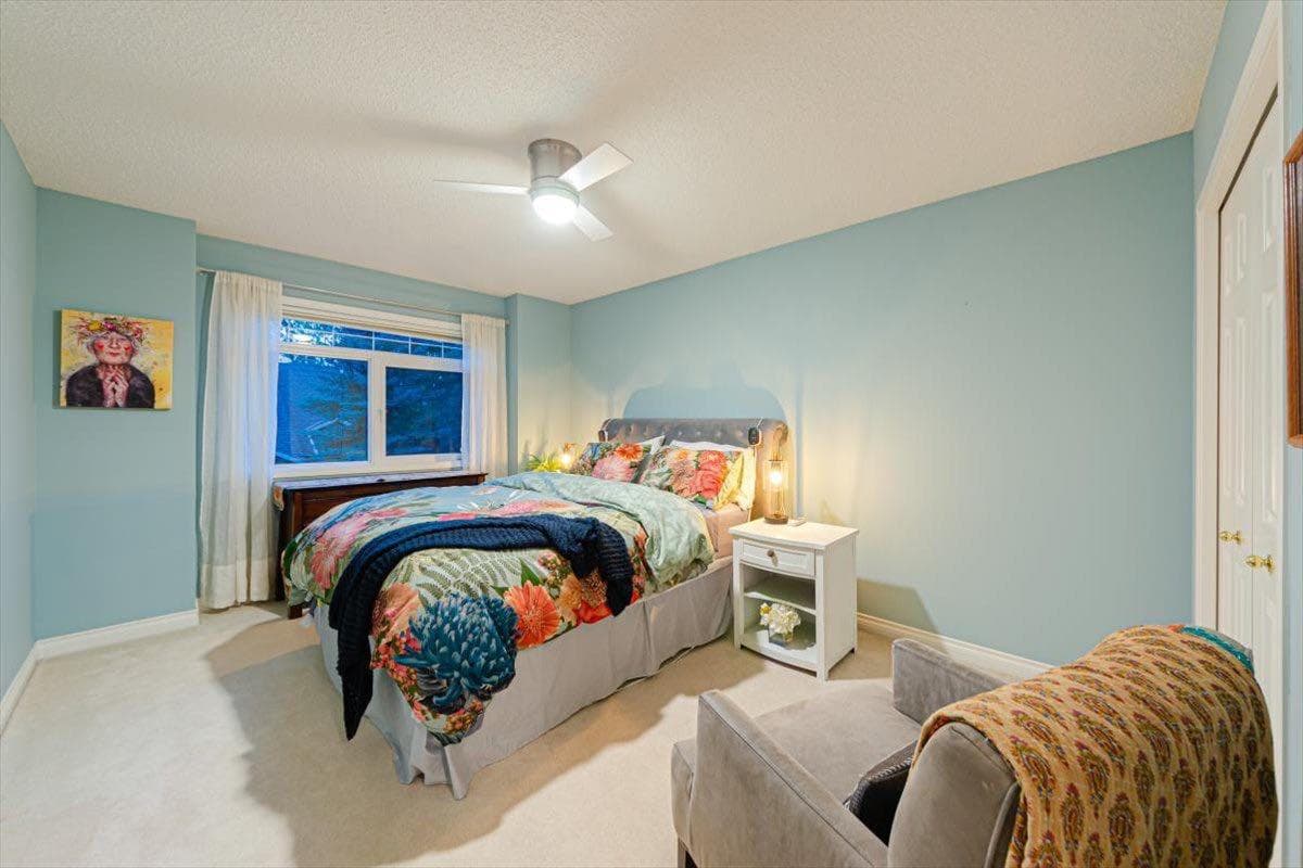 10 Varsity Estates Park NW