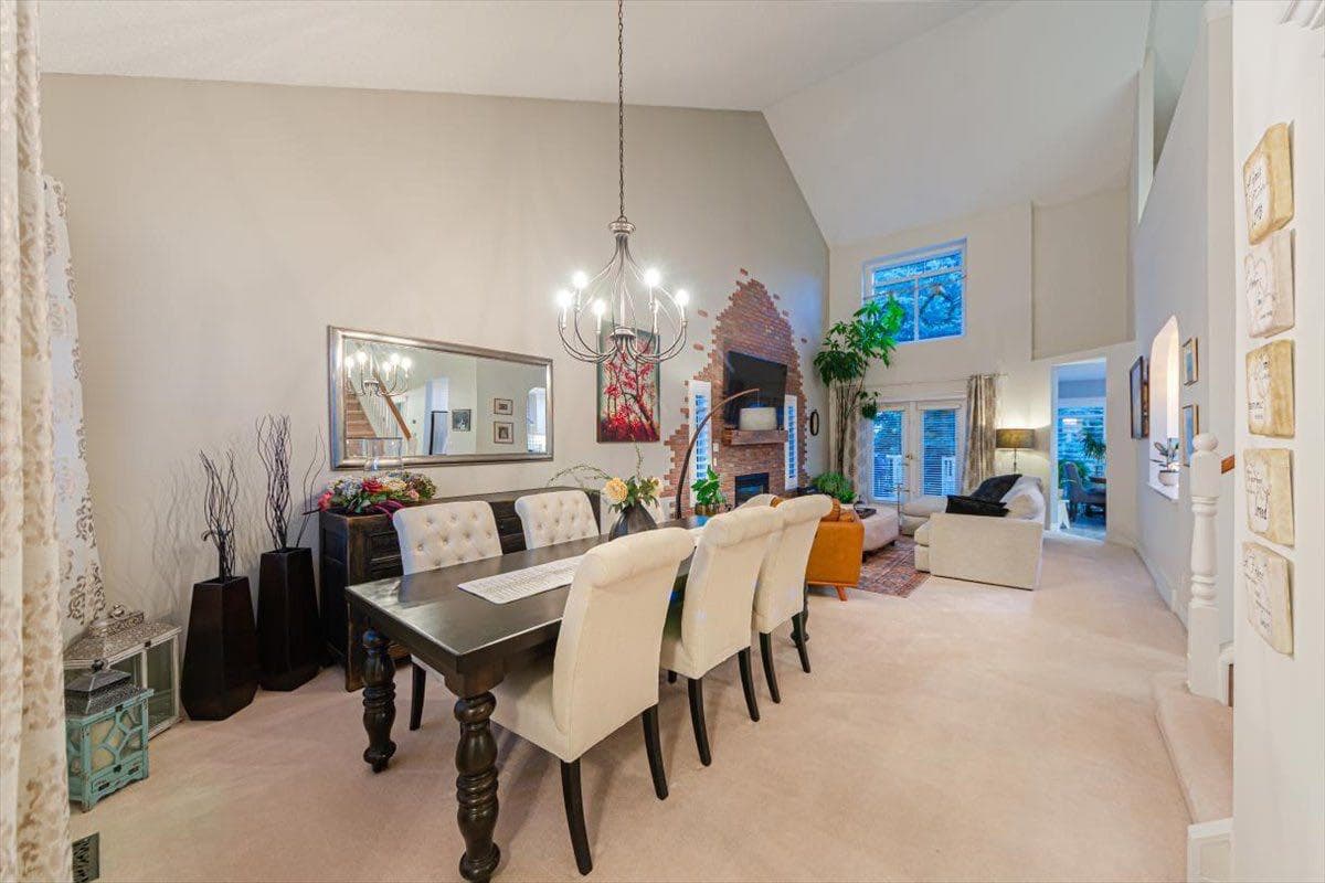 10 Varsity Estates Park NW