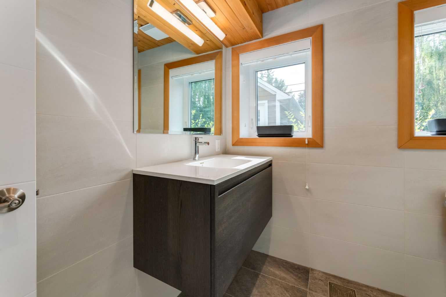 2547 Chicoutimi Drive NW