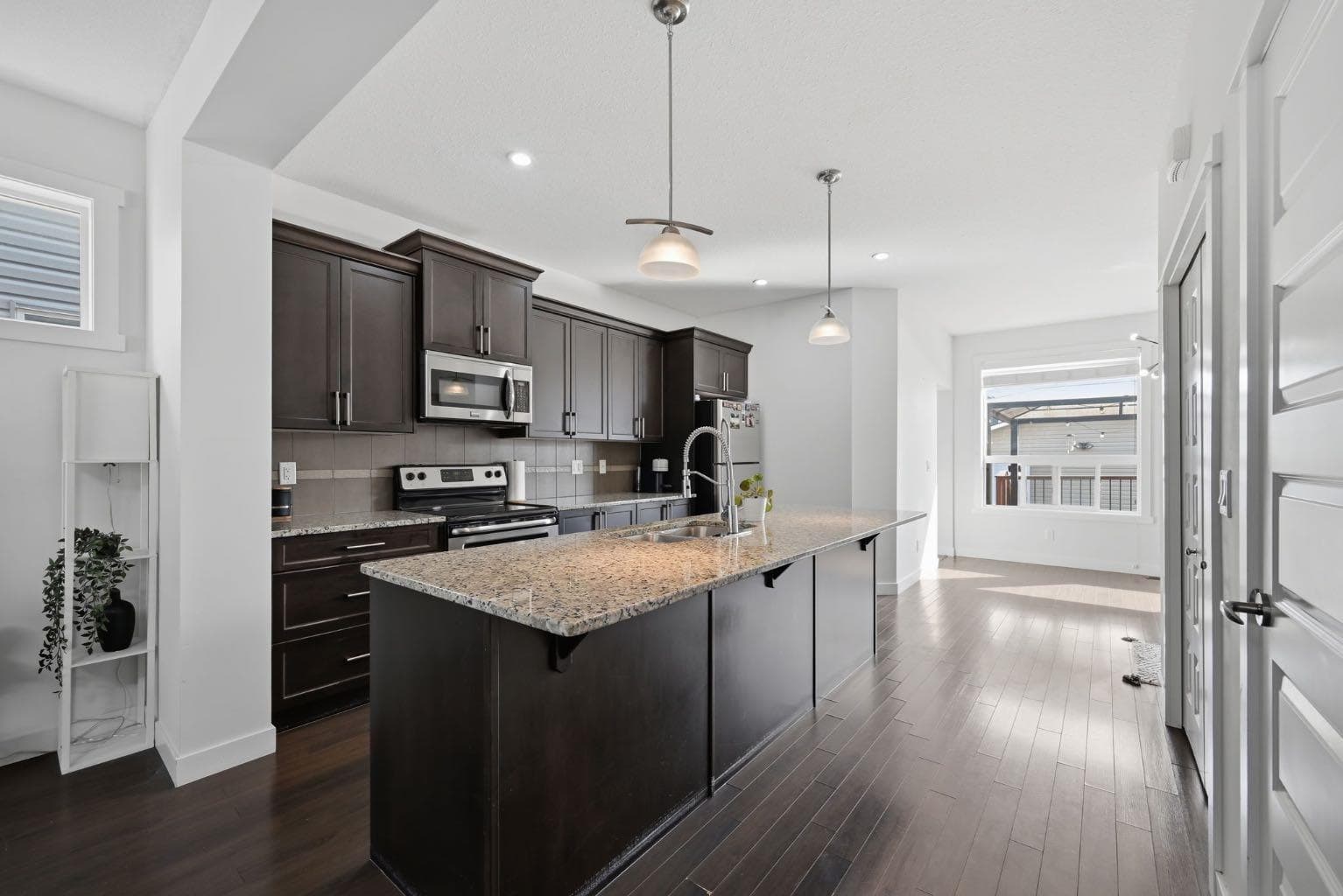 1843 Reunion Boulevard NW