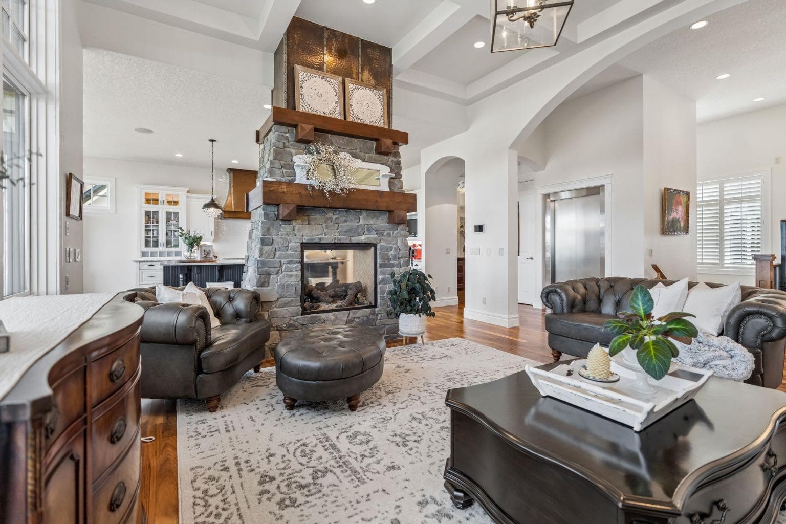 527 Montclair Place 