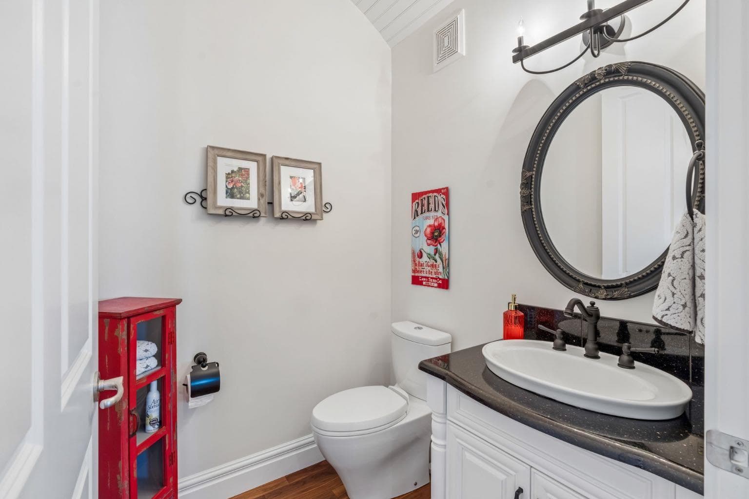 527 Montclair Place 