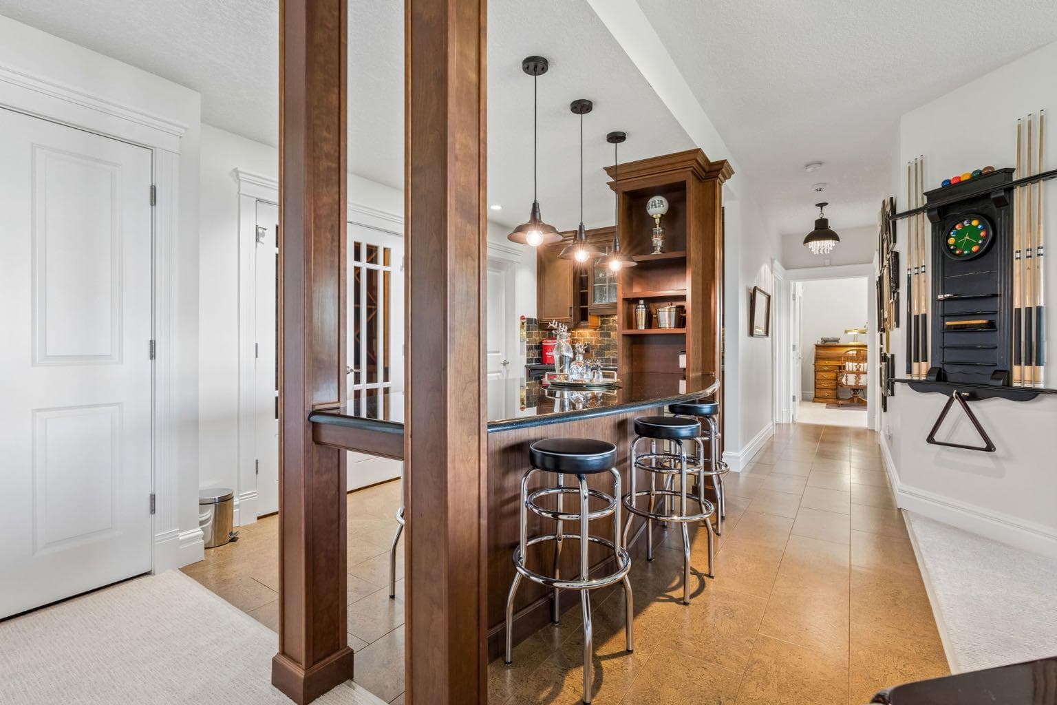 527 Montclair Place 