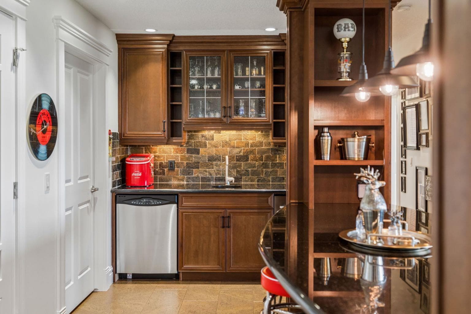 527 Montclair Place 