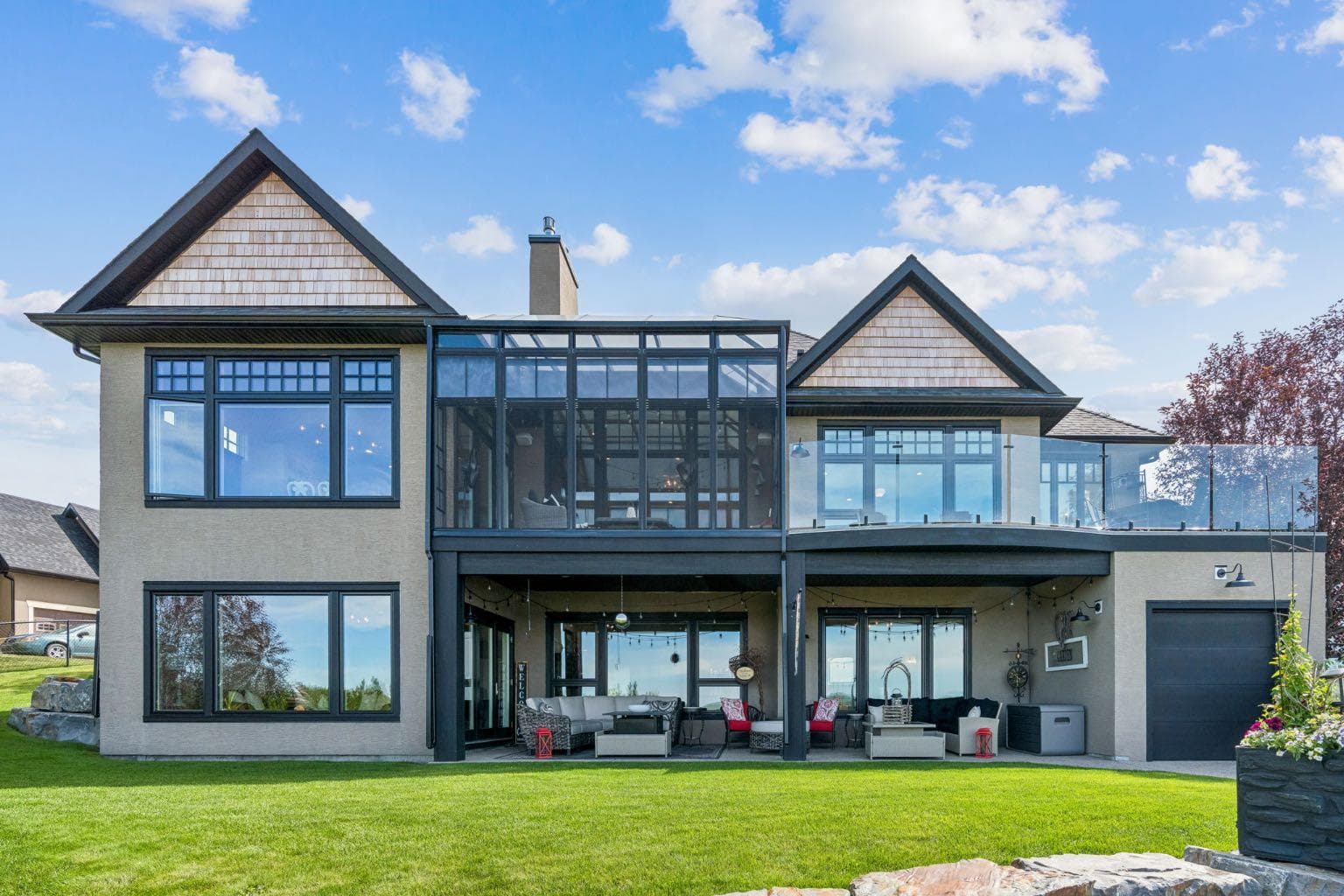 527 Montclair Place 