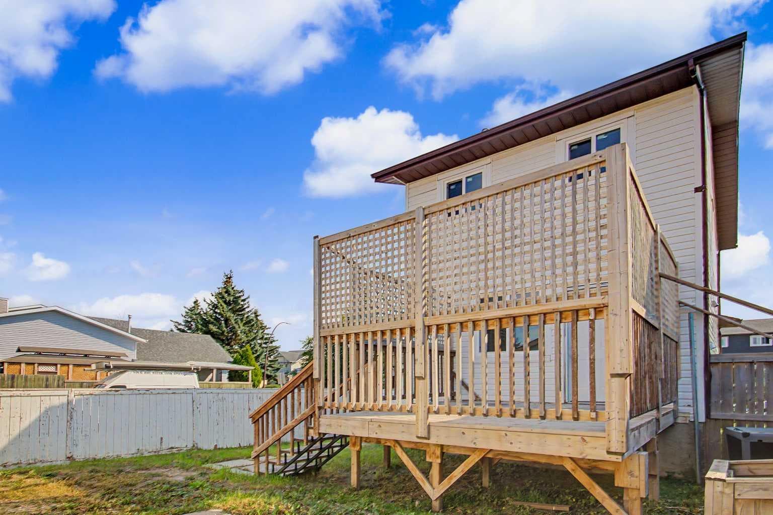 58 Taraglen Road NE
