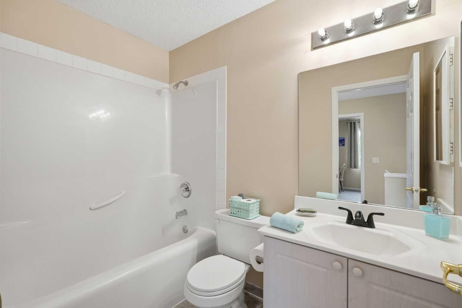 54 Cougar Ridge Bay SW