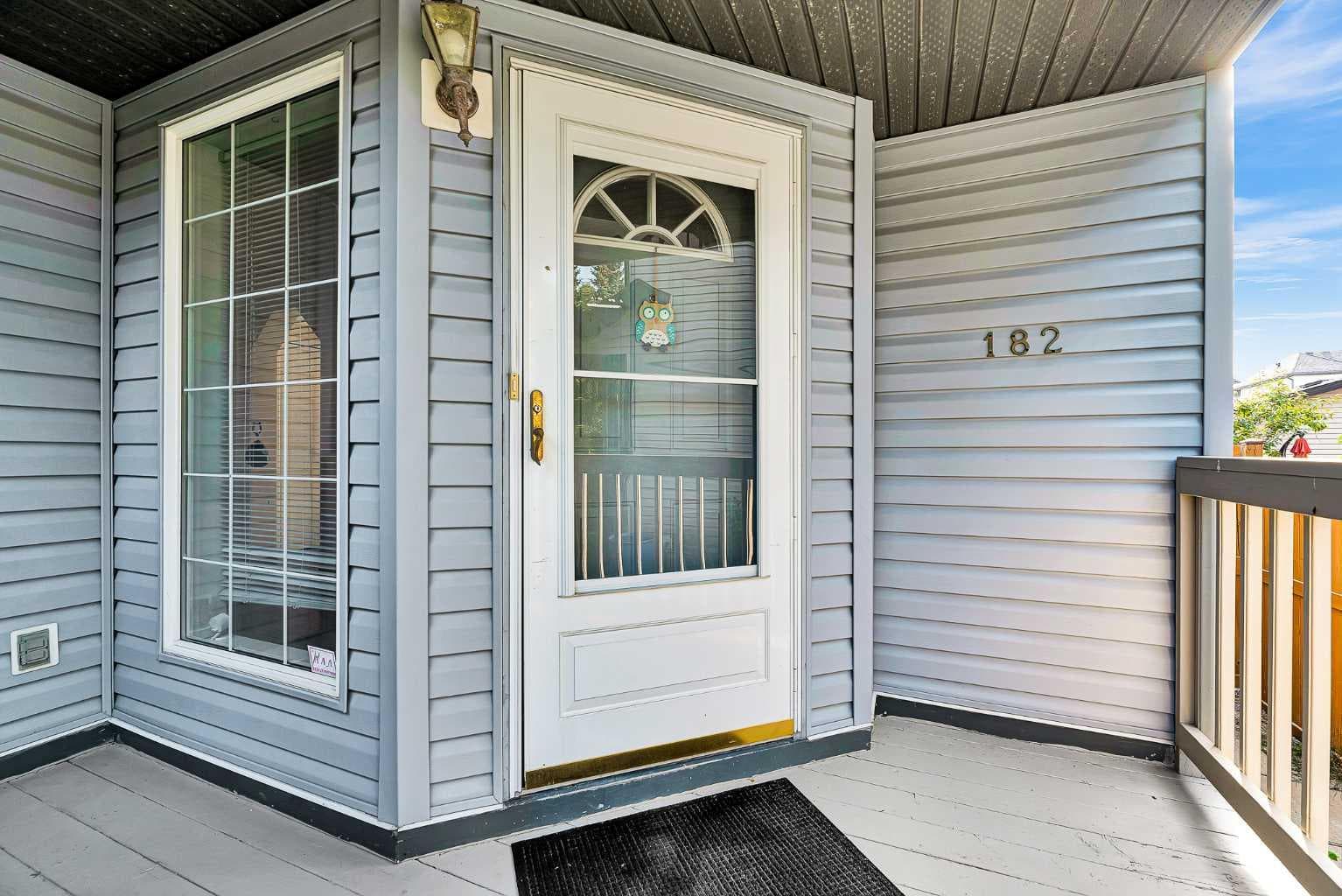 182 Citadel Bluff Close NW
