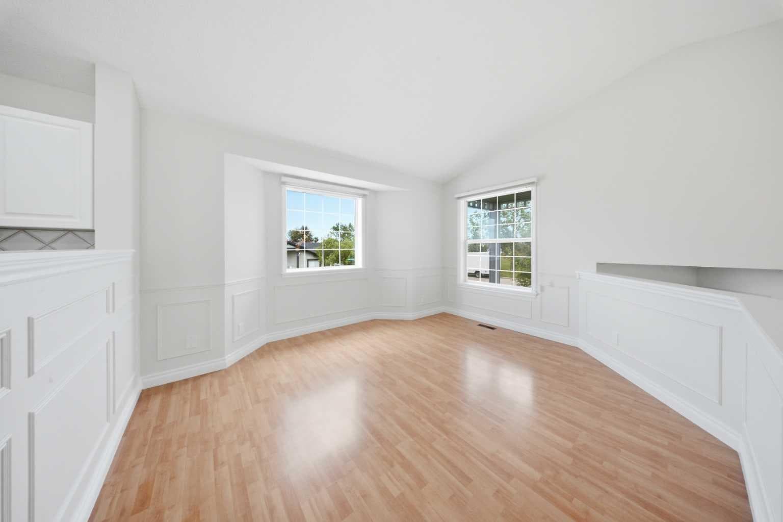 33 MARTIN CROSSING Green NE