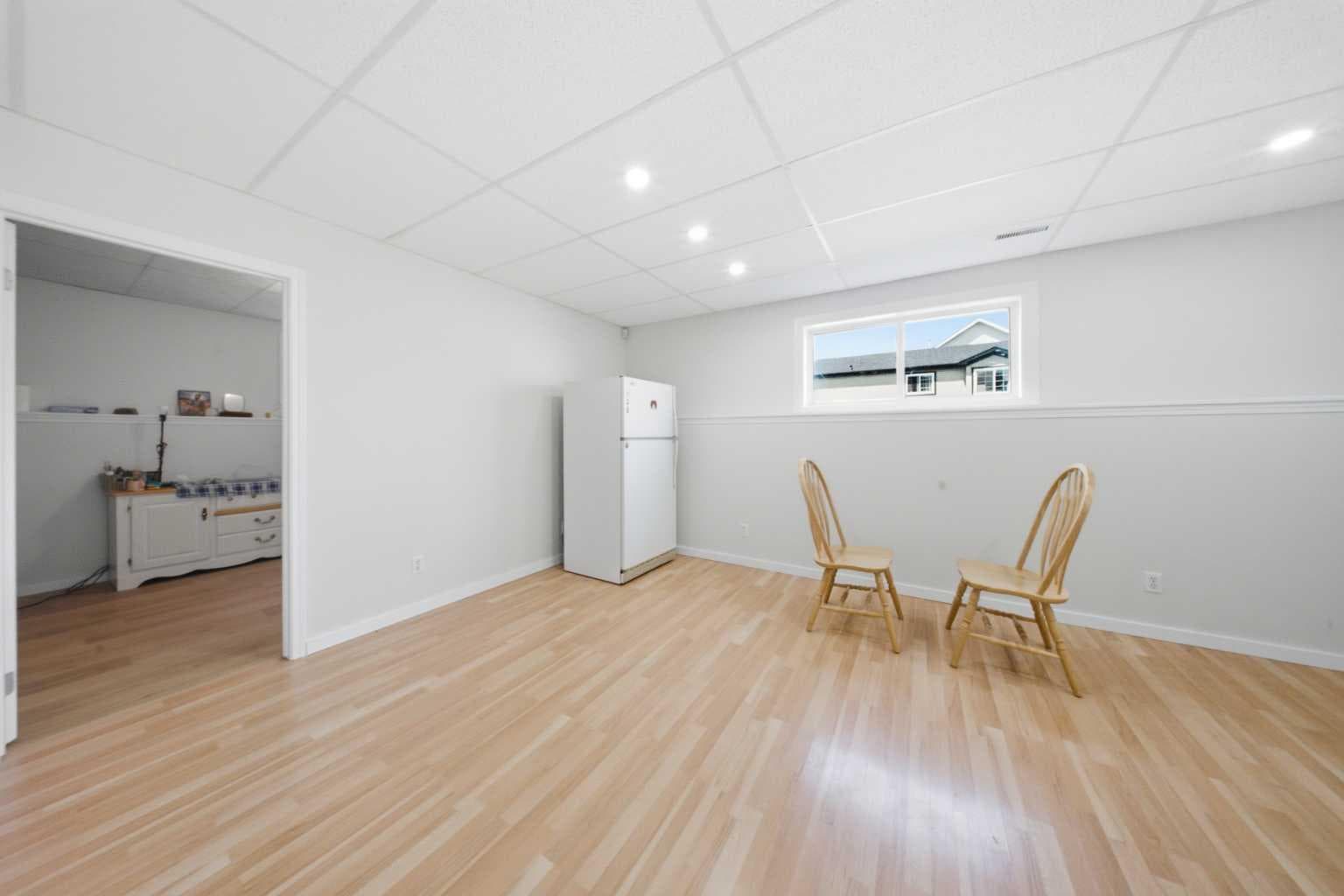 33 MARTIN CROSSING Green NE