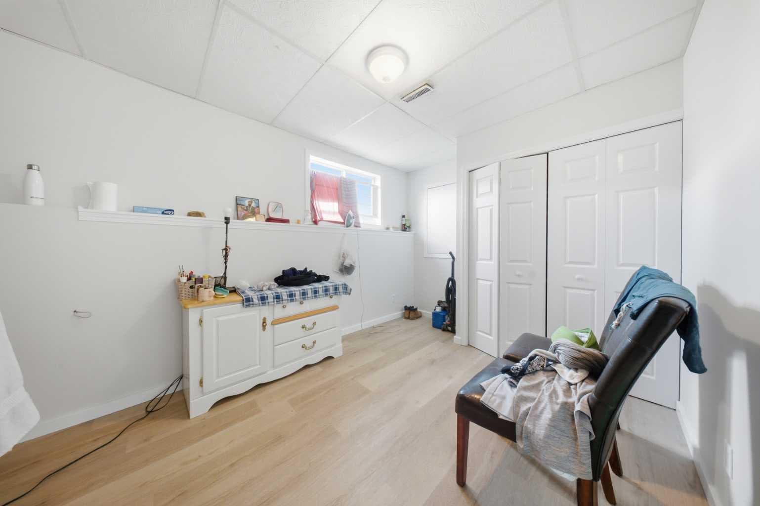 33 MARTIN CROSSING Green NE