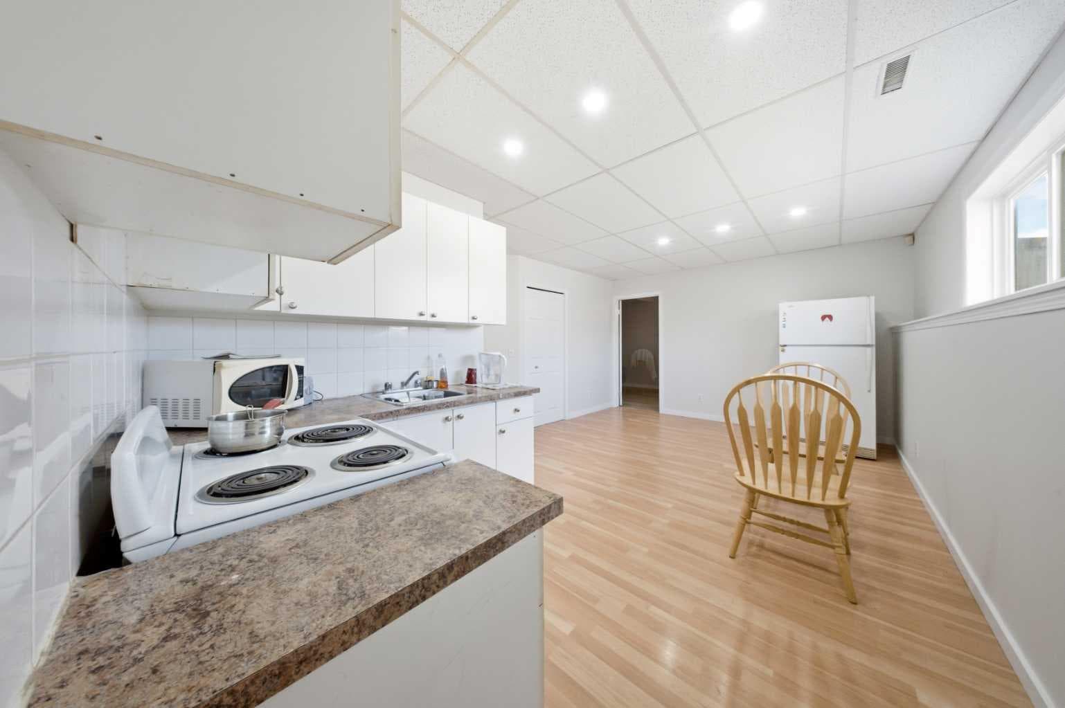 33 MARTIN CROSSING Green NE