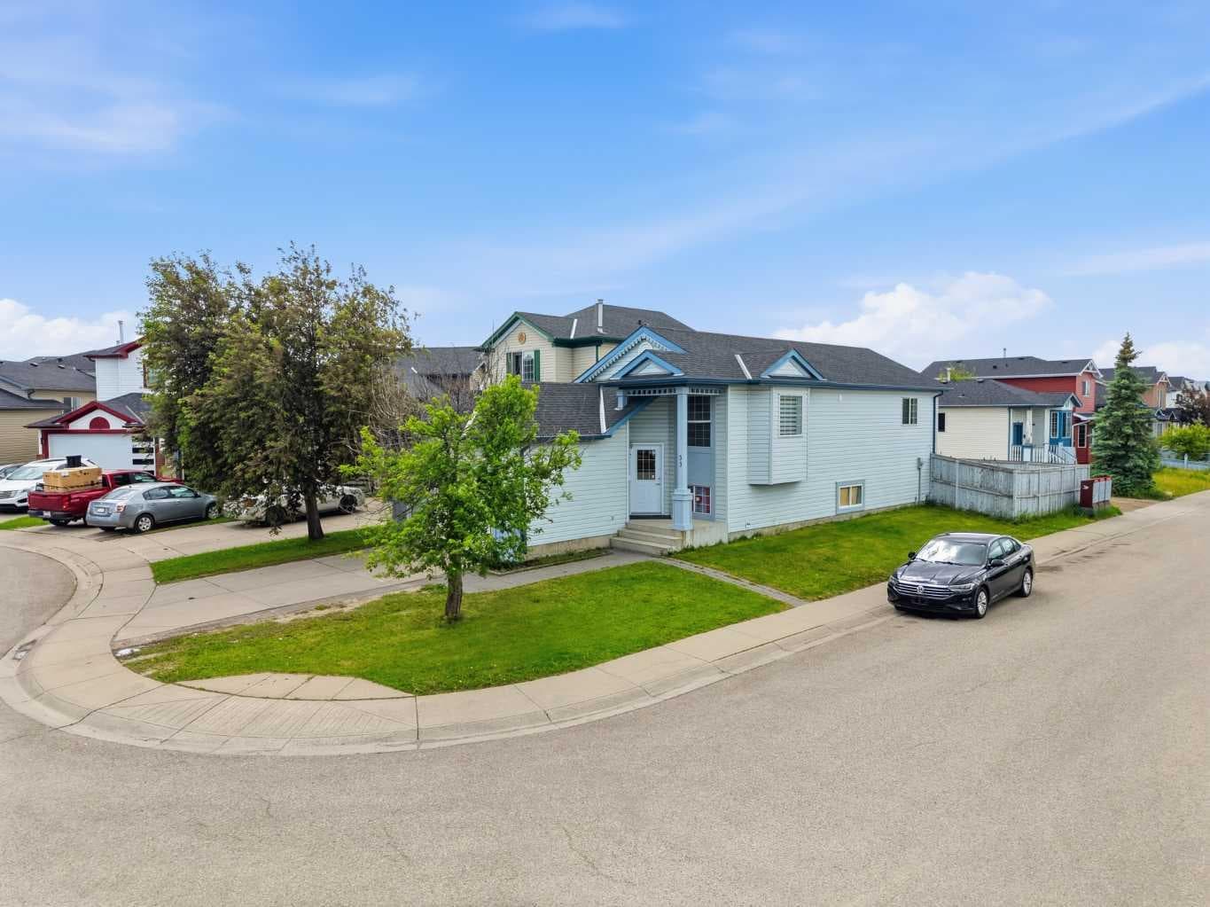 33 MARTIN CROSSING Green NE