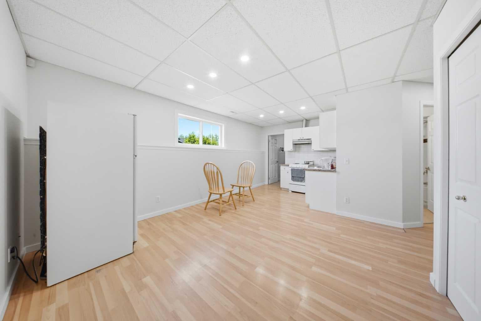 33 MARTIN CROSSING Green NE