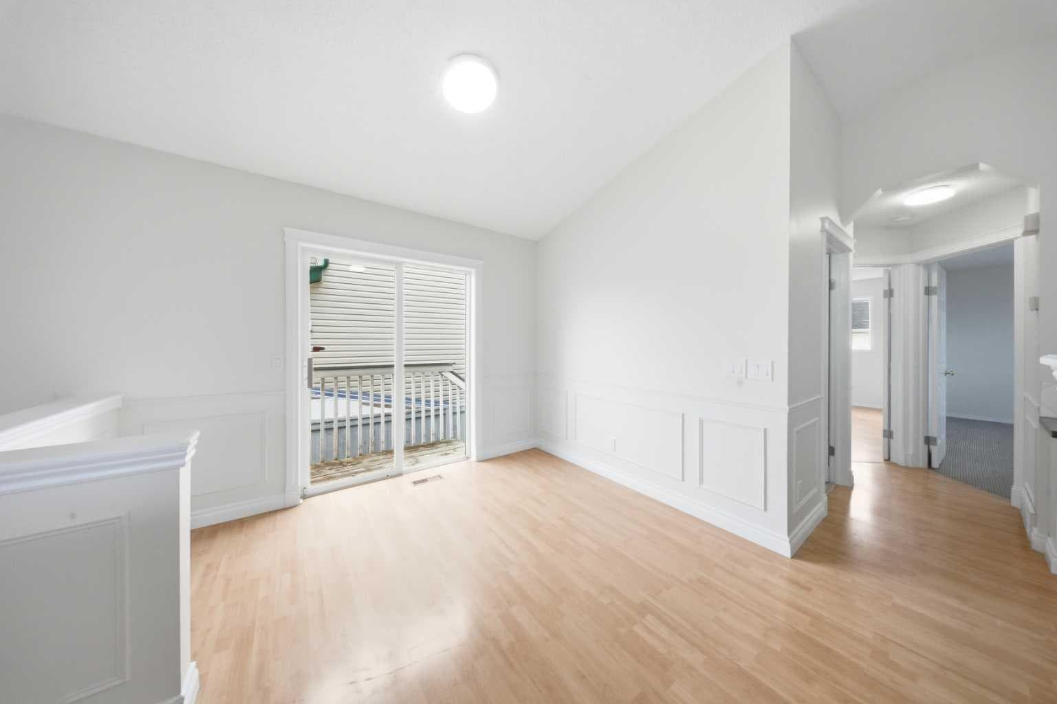 33 MARTIN CROSSING Green NE