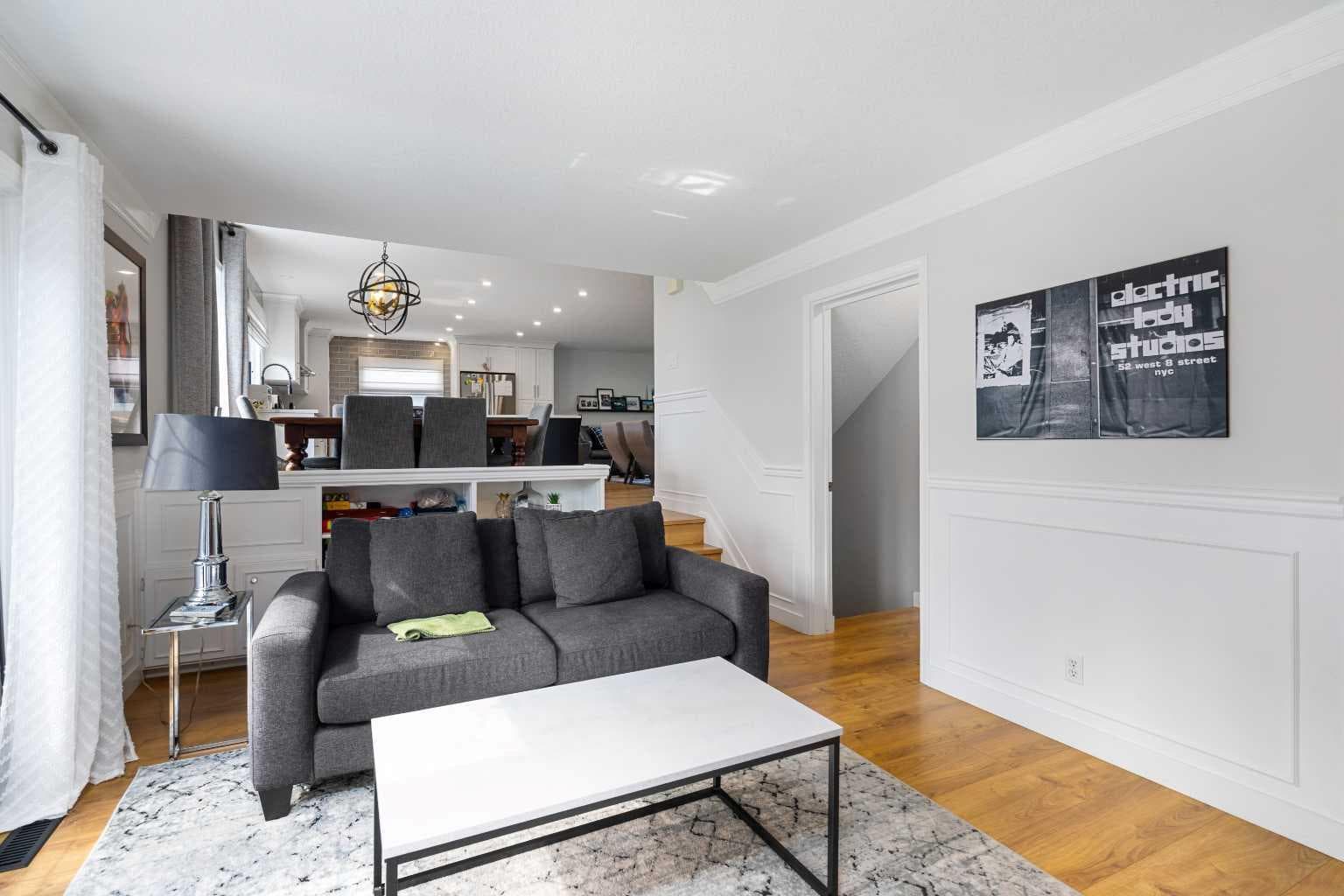 543 Willingdon Boulevard SE