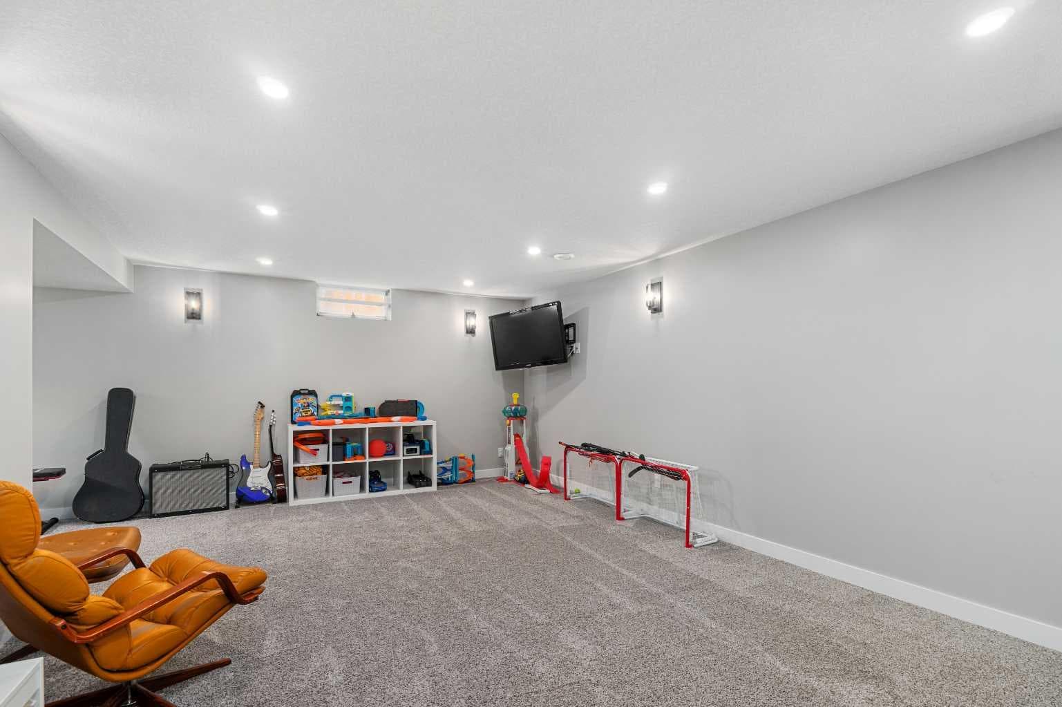 543 Willingdon Boulevard SE
