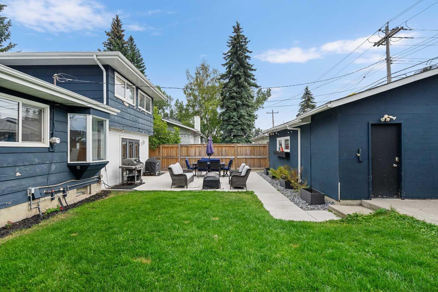 543 Willingdon Boulevard SE
