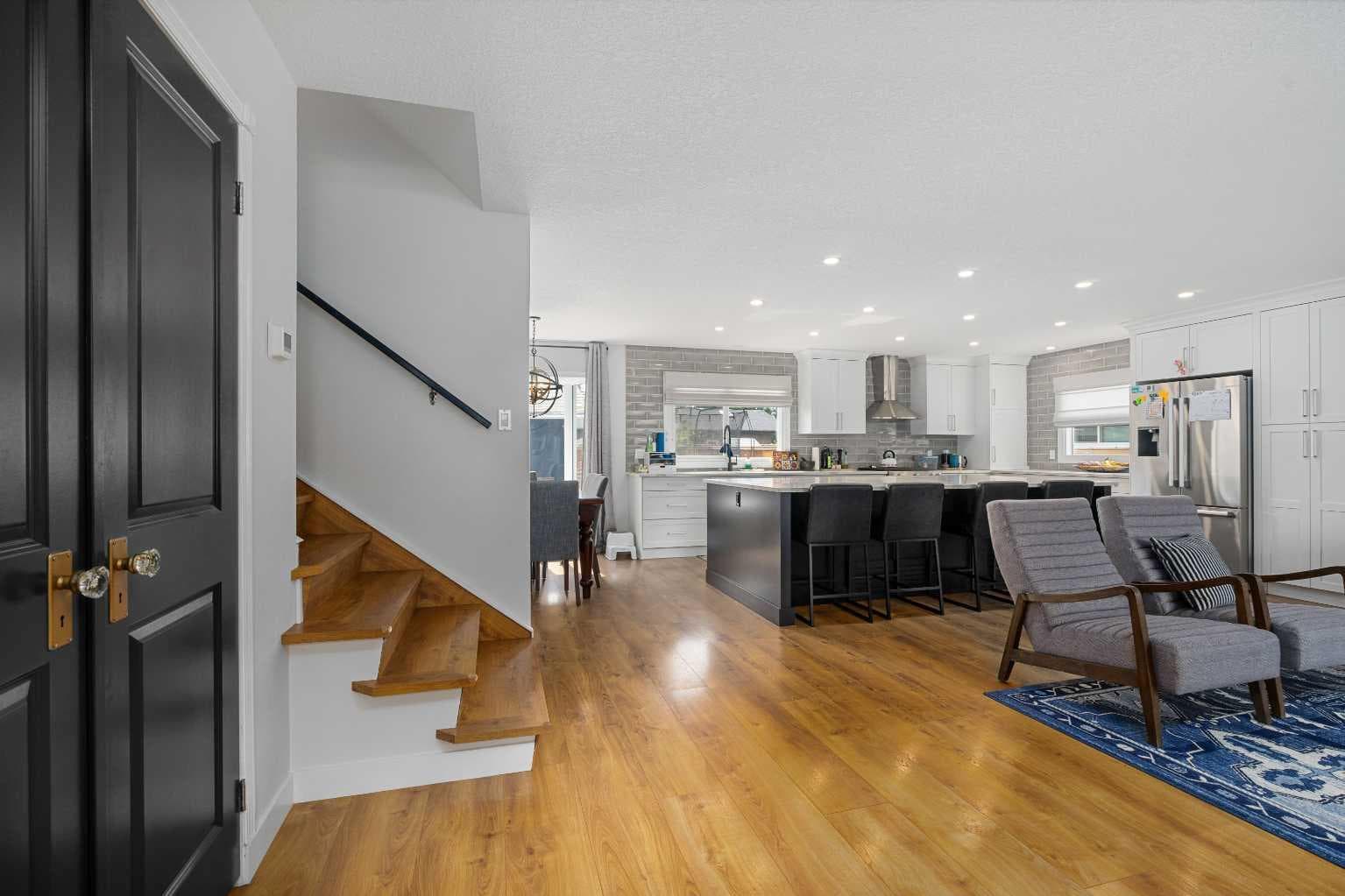 543 Willingdon Boulevard SE