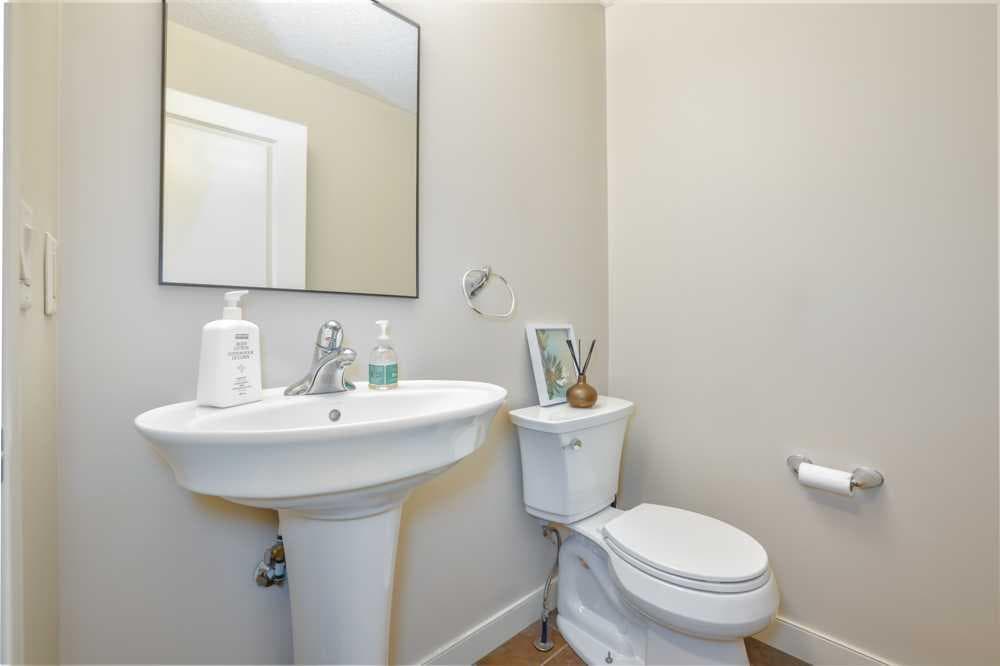 230 Auburn Bay Boulevard SE