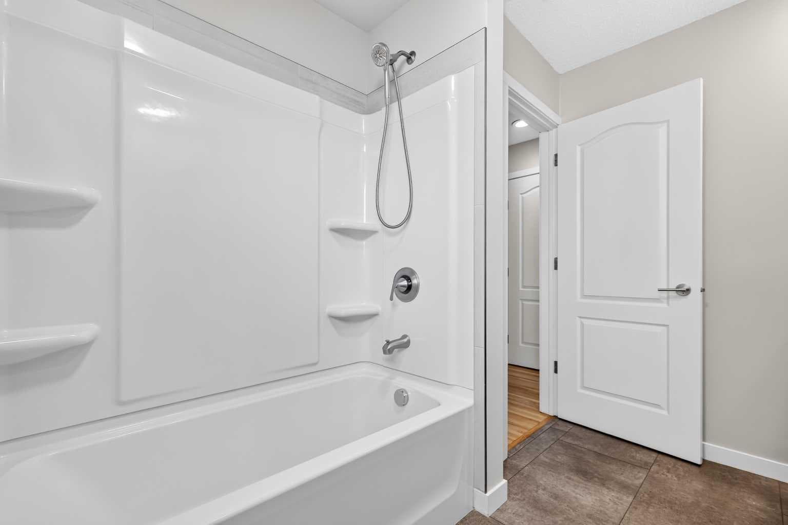 803 Canford Crescent SW
