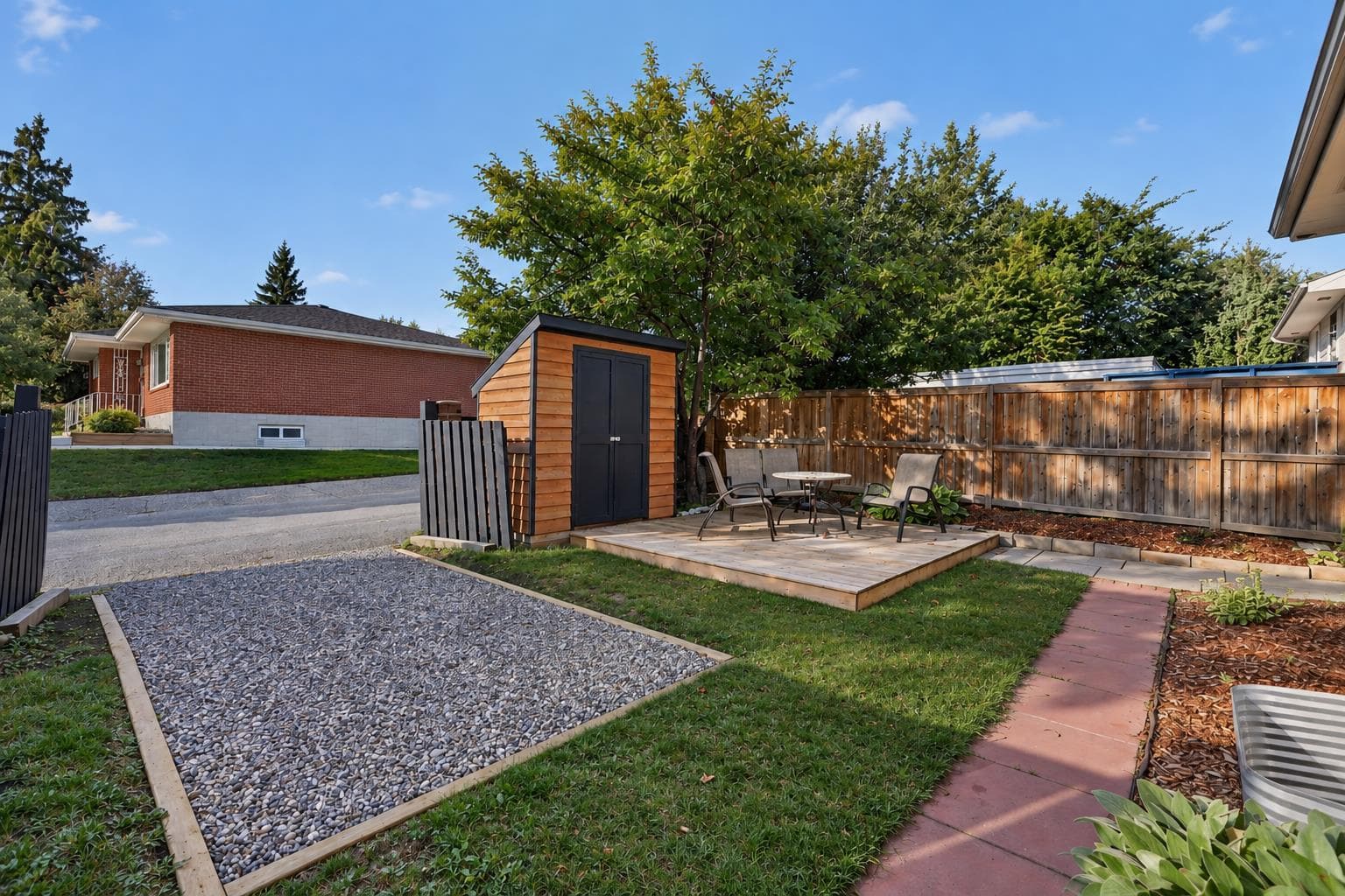803 Canford Crescent SW