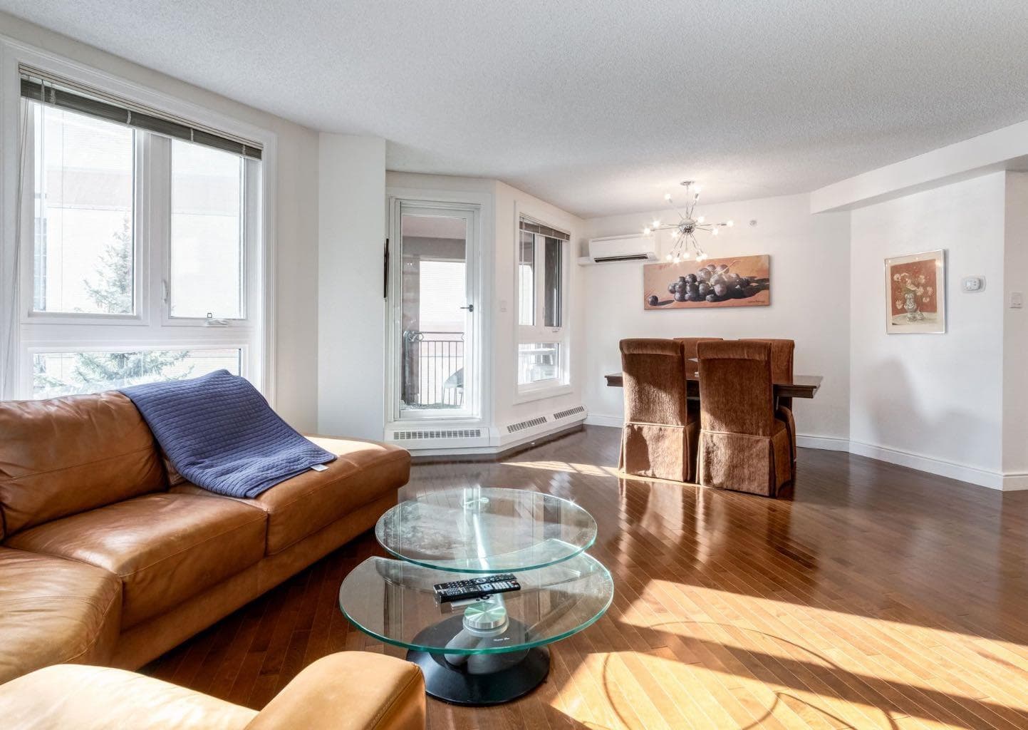 8402, 400 Eau Claire Avenue SW