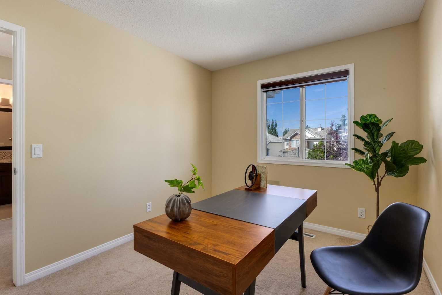 38 Spring Crescent SW