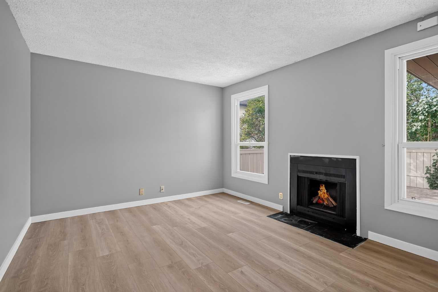 33, 3200 60 Street NE