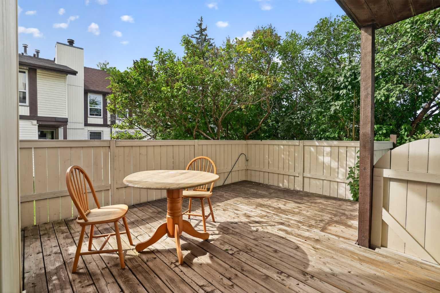 33, 3200 60 Street NE