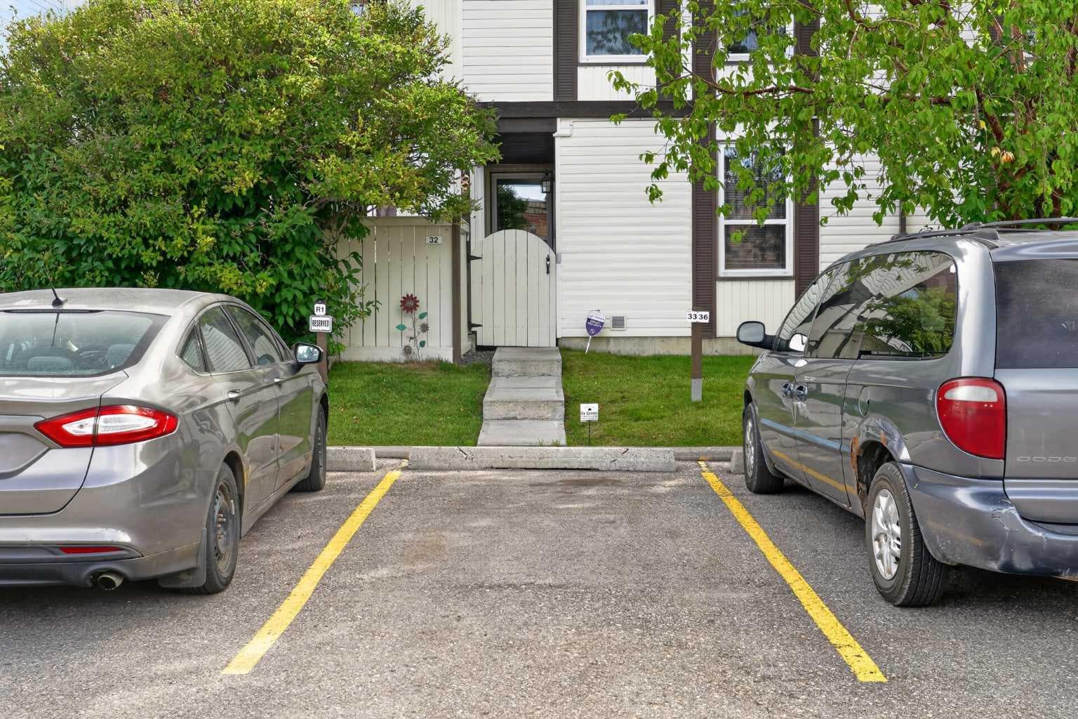 33, 3200 60 Street NE