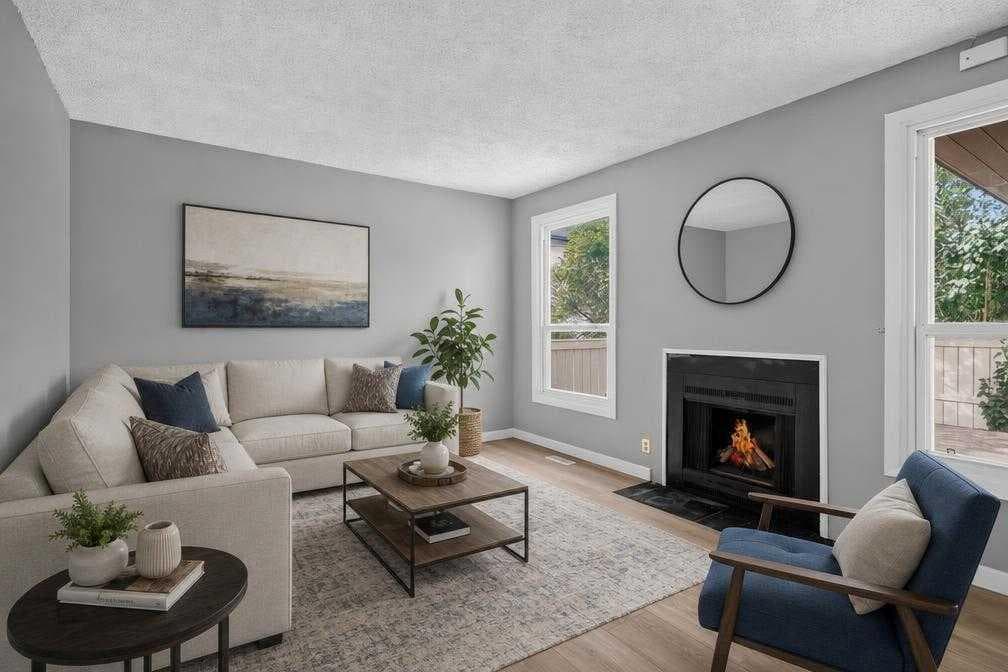 33, 3200 60 Street NE