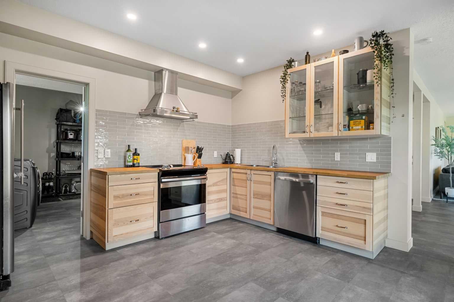 61080 Larsen Pasture Road 
