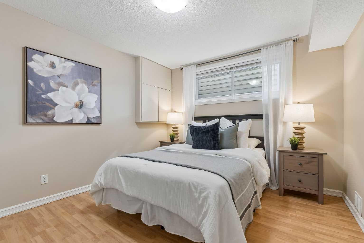 35 Dovercliffe Way SE